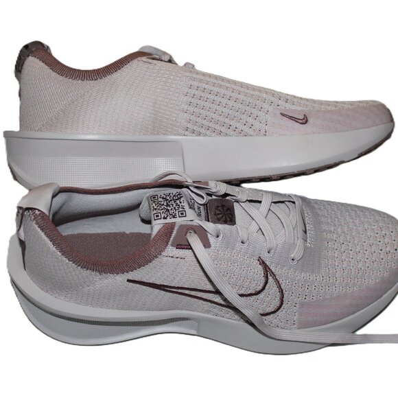 WOMEN'S NIKE PLAT VIOLET INTERACT RUN SNEAKERS US9/UK6.5/EUR40.5 - Picture 6 of 7